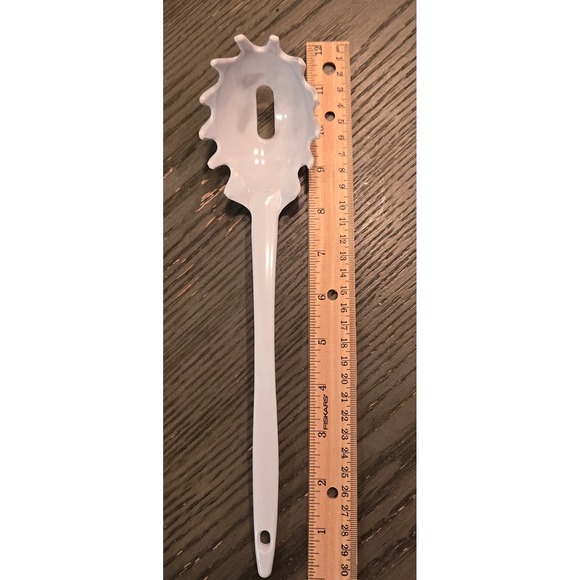 Vintage EKCO White Spaghetti Server Ladle Slotted Spoon 12 inches - Picture 4 of 4